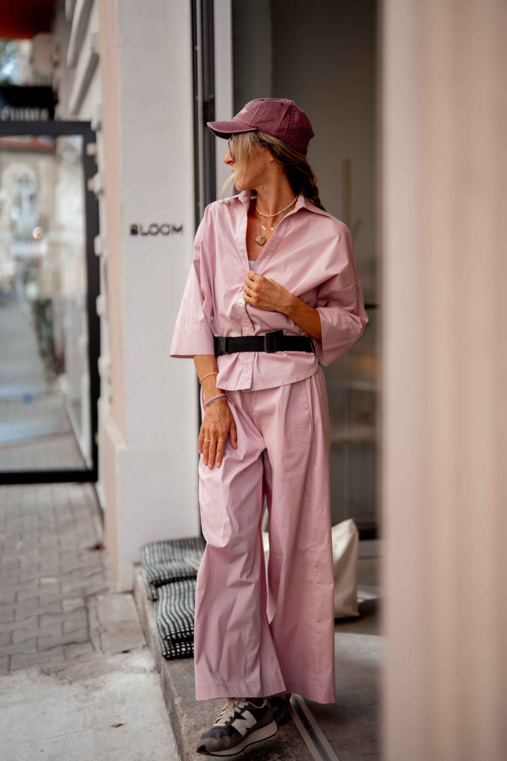 Розов комплект с панталон и риза RUBY