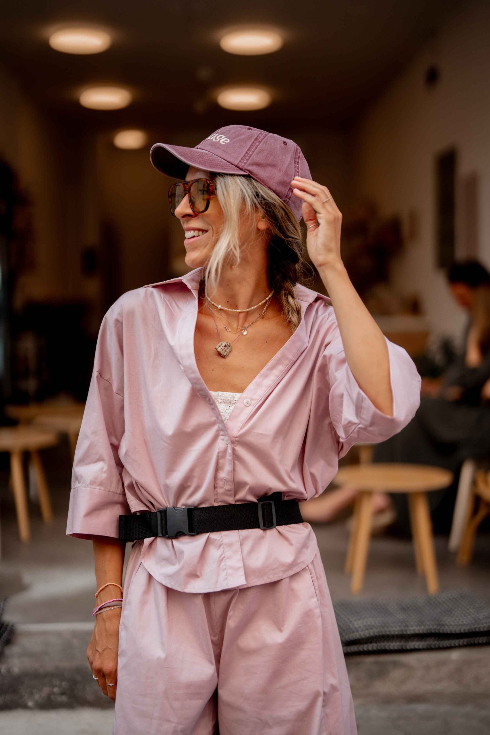 Розов комплект с панталон и риза RUBY