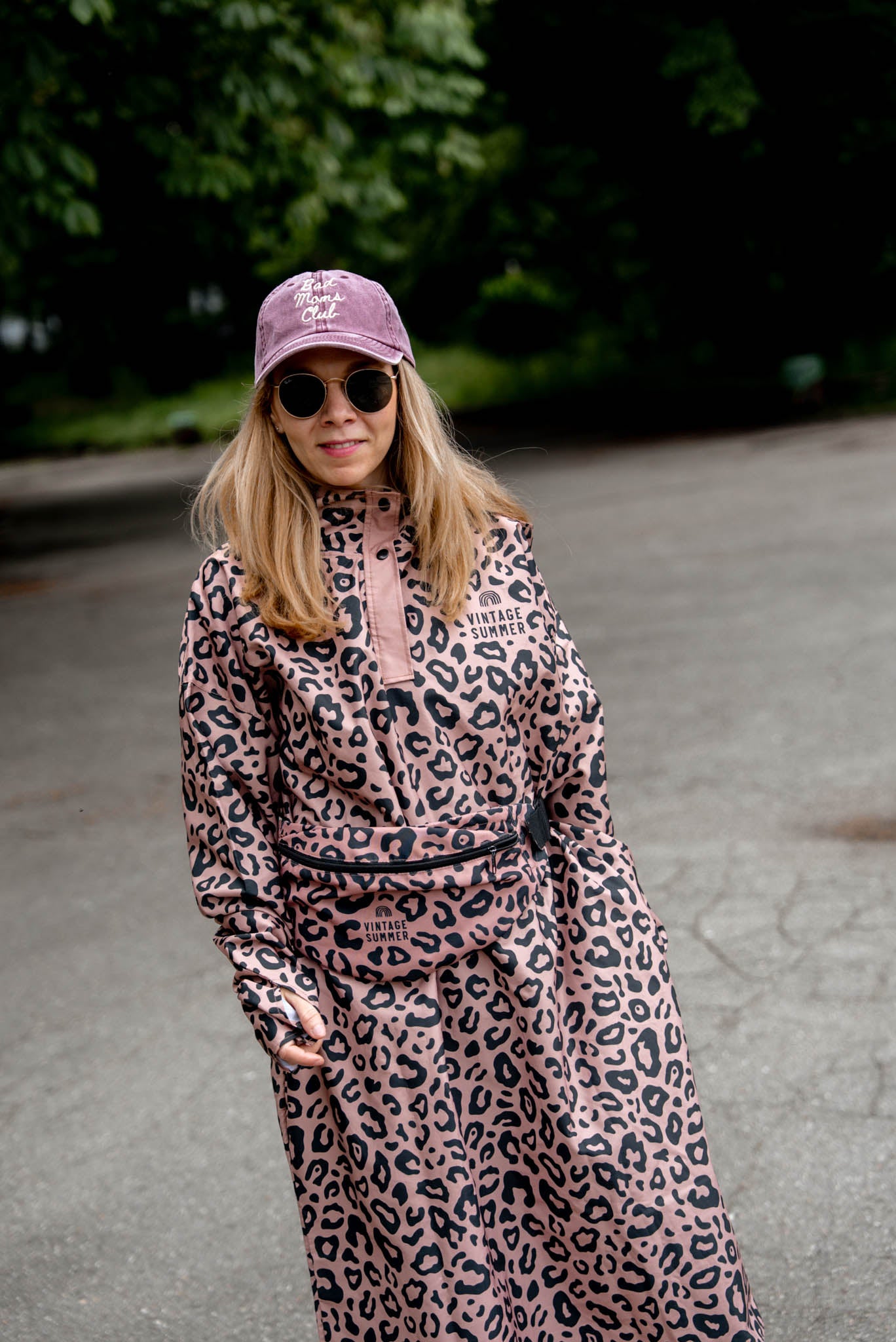 Дъждобран с леопардов принт