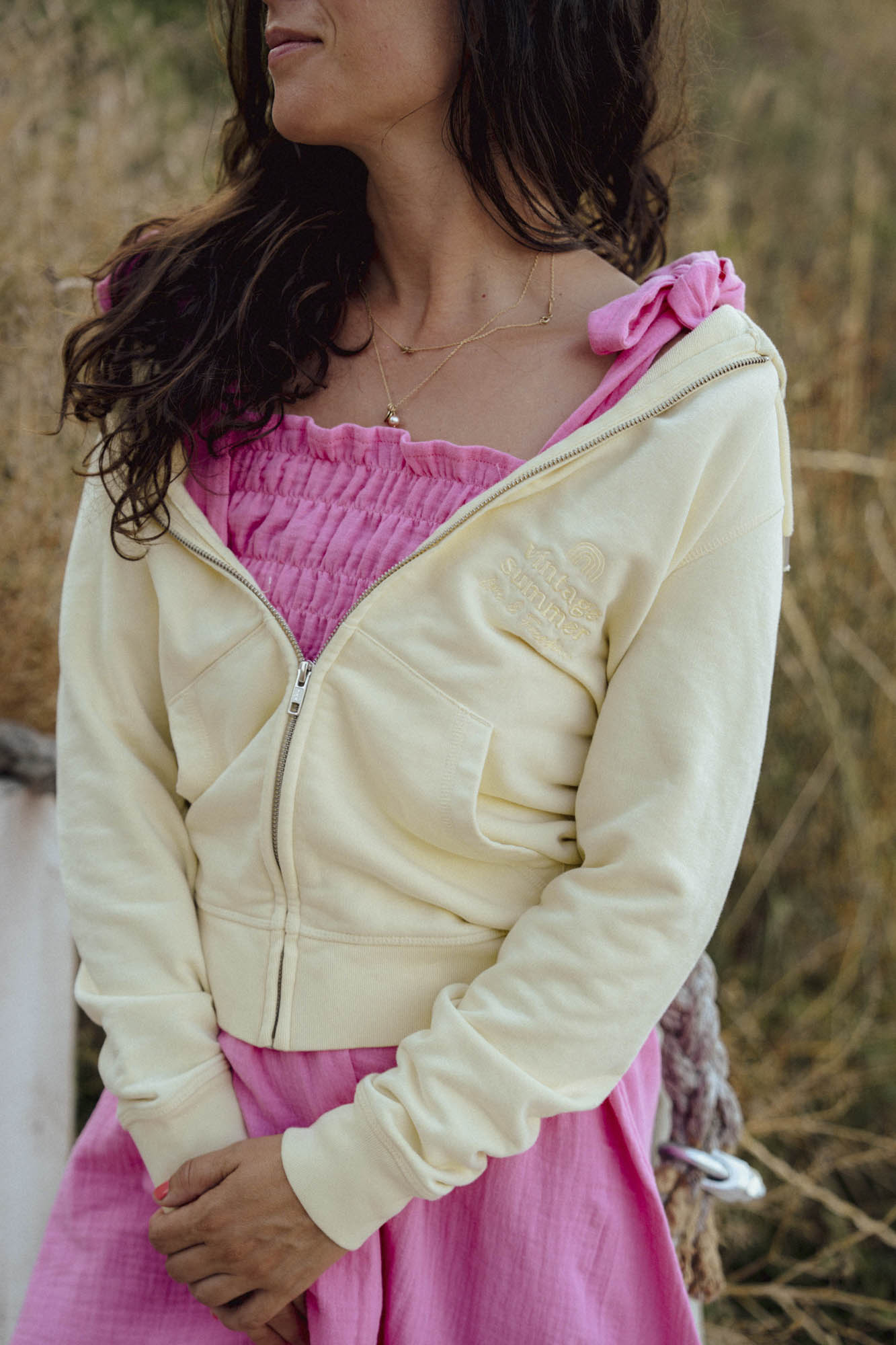 Светло жълт спортен суичър VINTAGE с цип