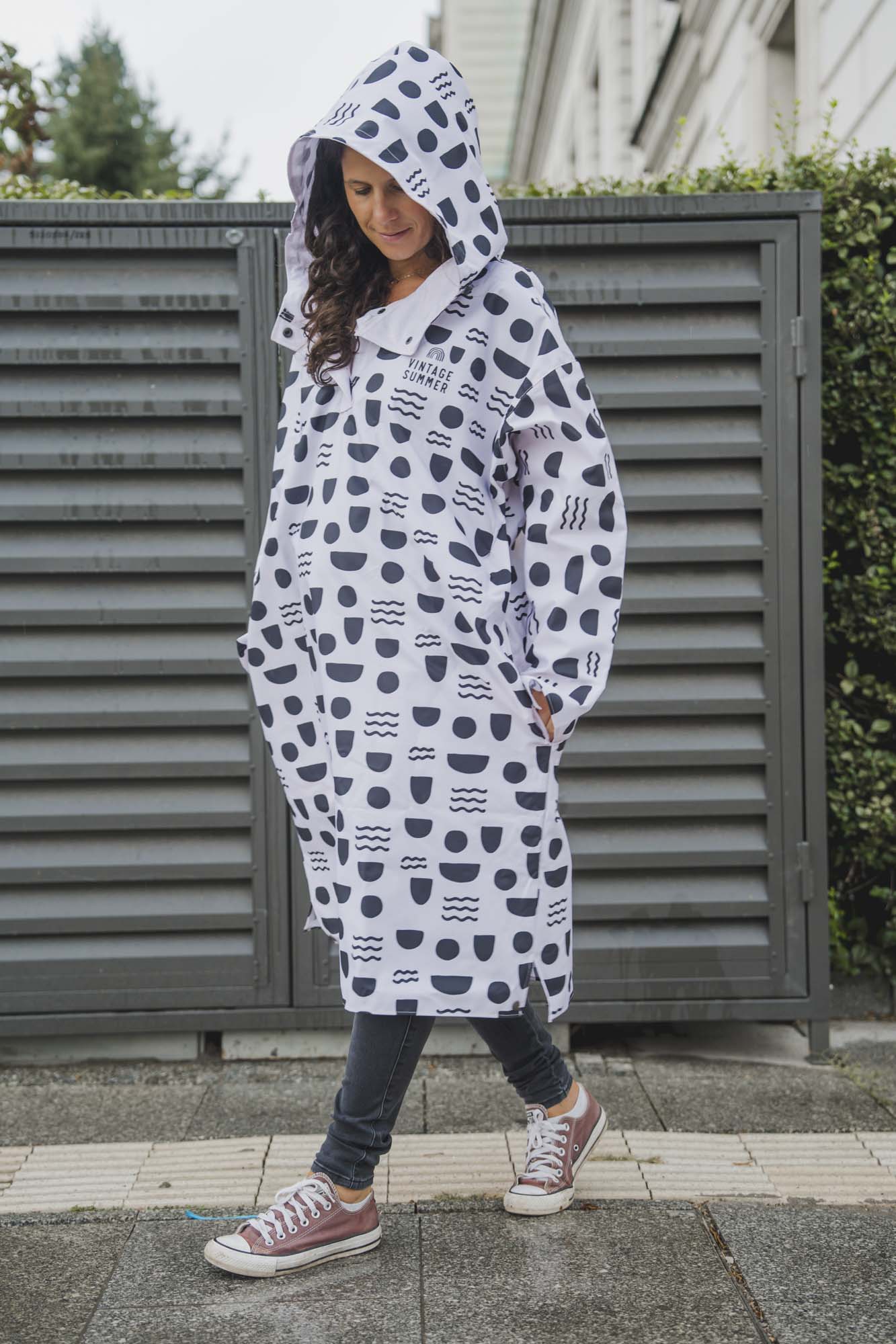 Фигурален дъждобран с джобове