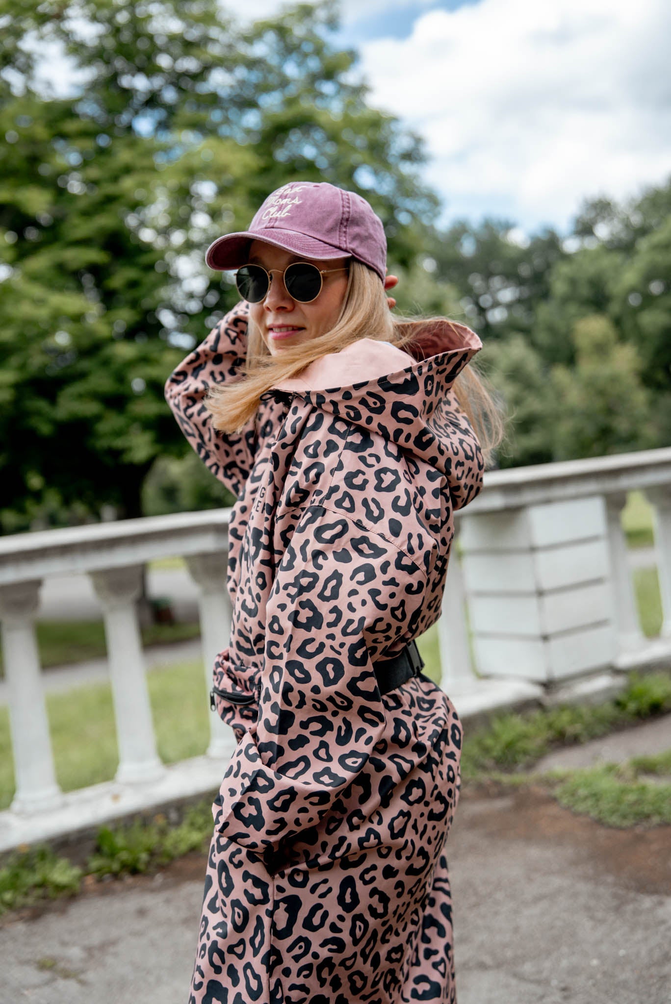 Детски дъждобран с леопардов принт