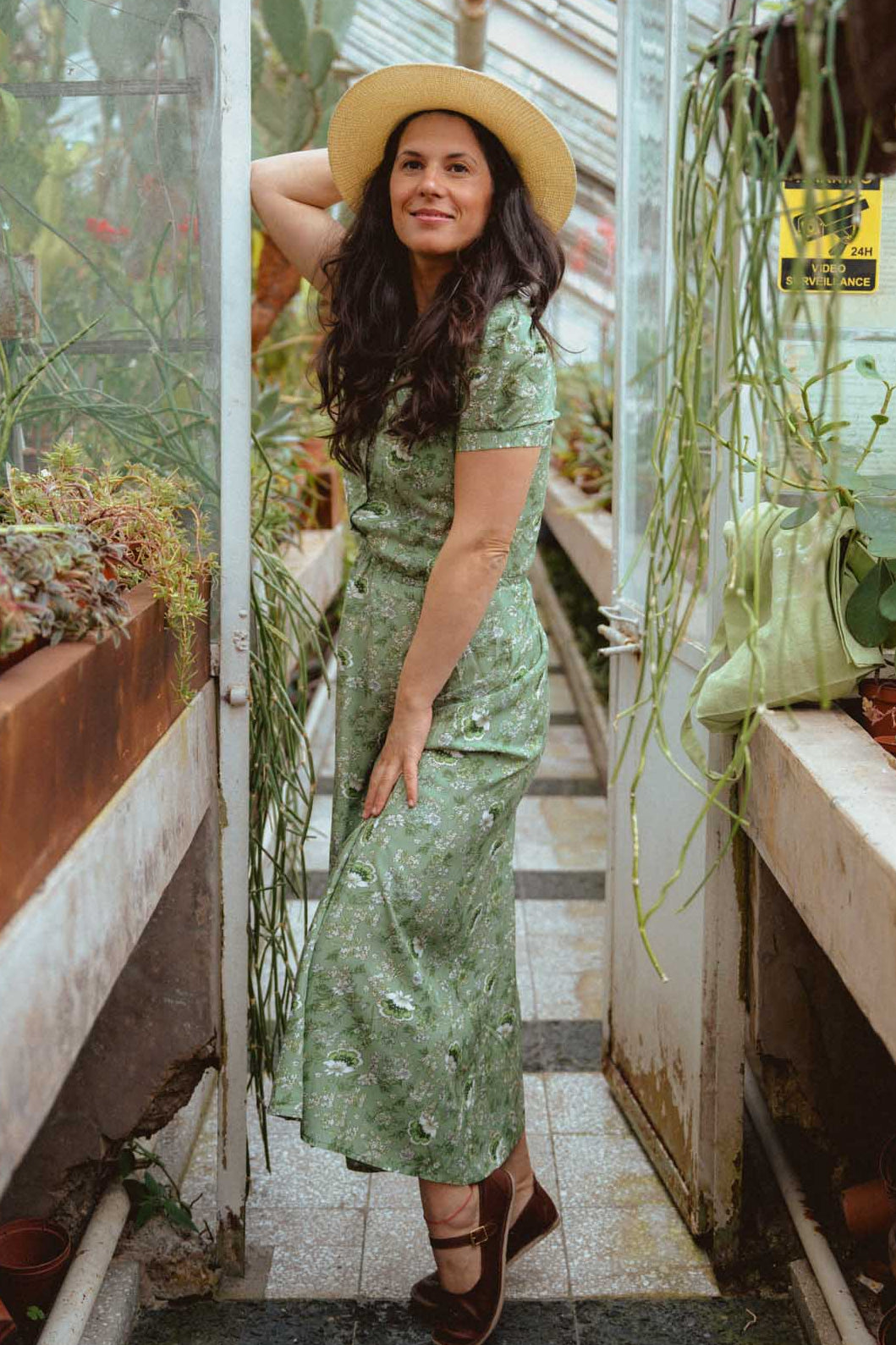 Дълга зелена рокля на цвeтя IRIS