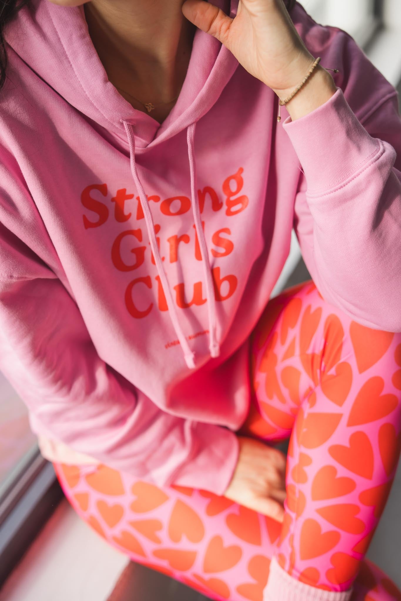 Розов суитшърт Strong Girls Club с качулка