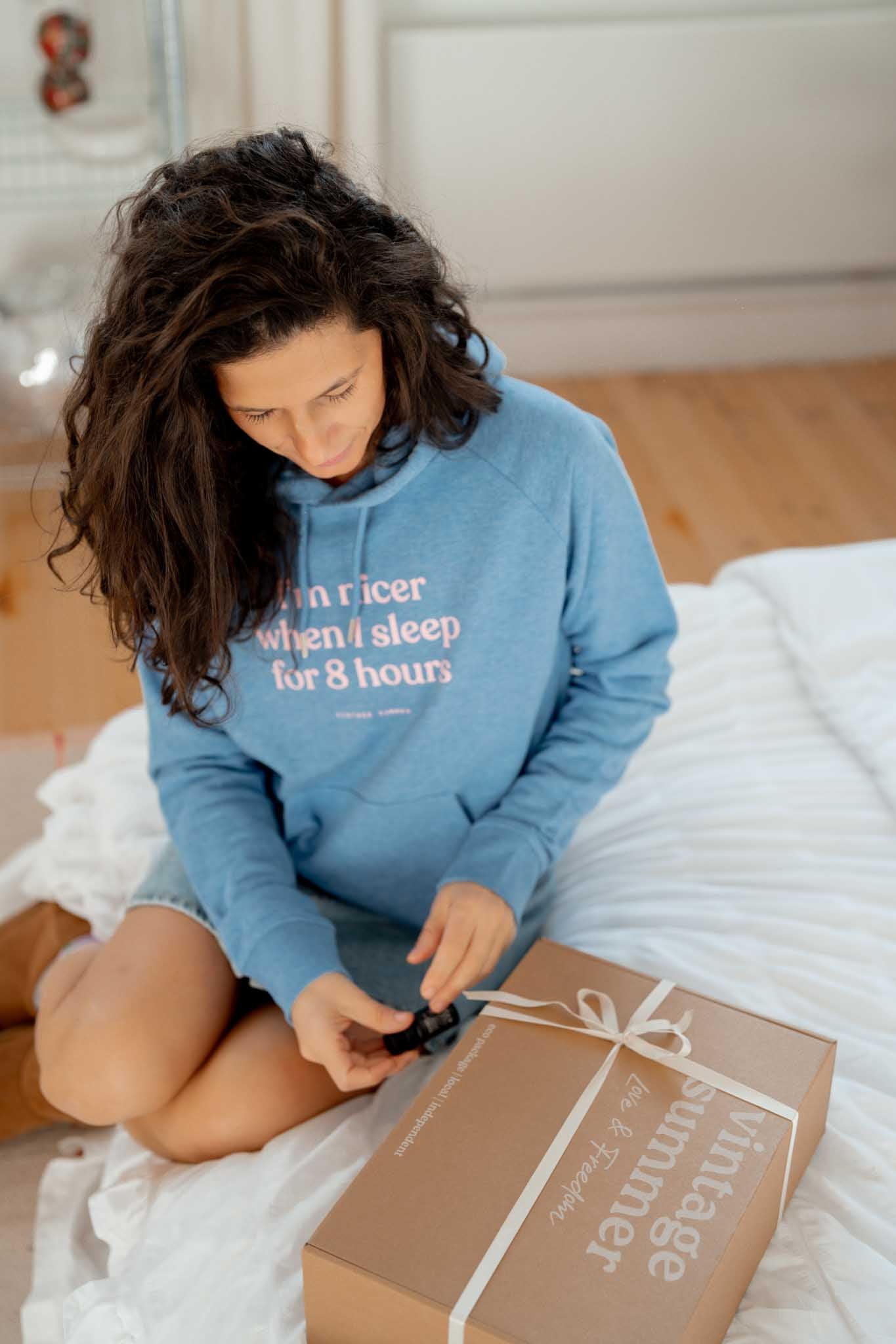 Син суитчер Sleep 8 hours