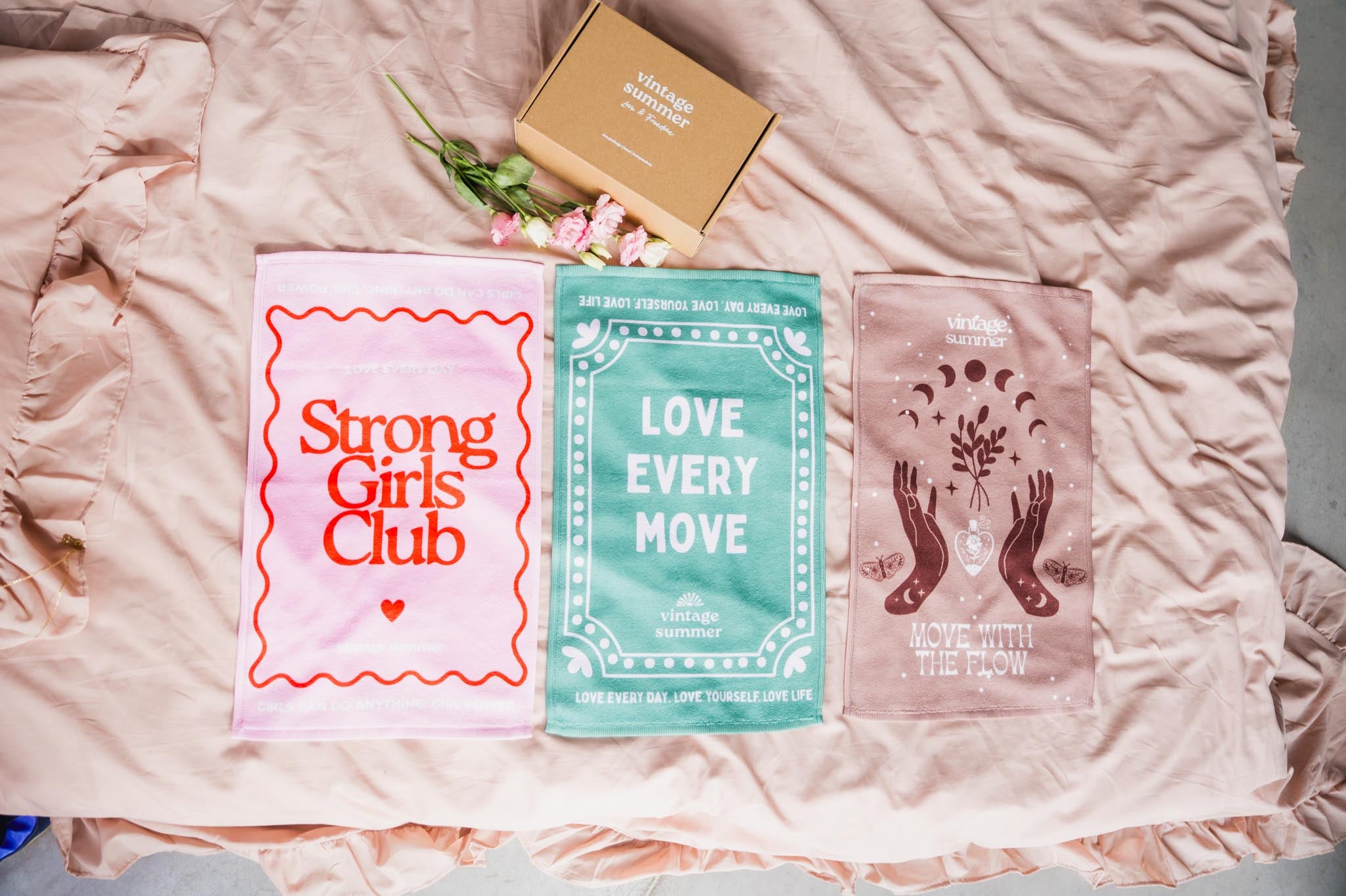 Абсорбираща кърпа за спорт Stay Strong, Stay You