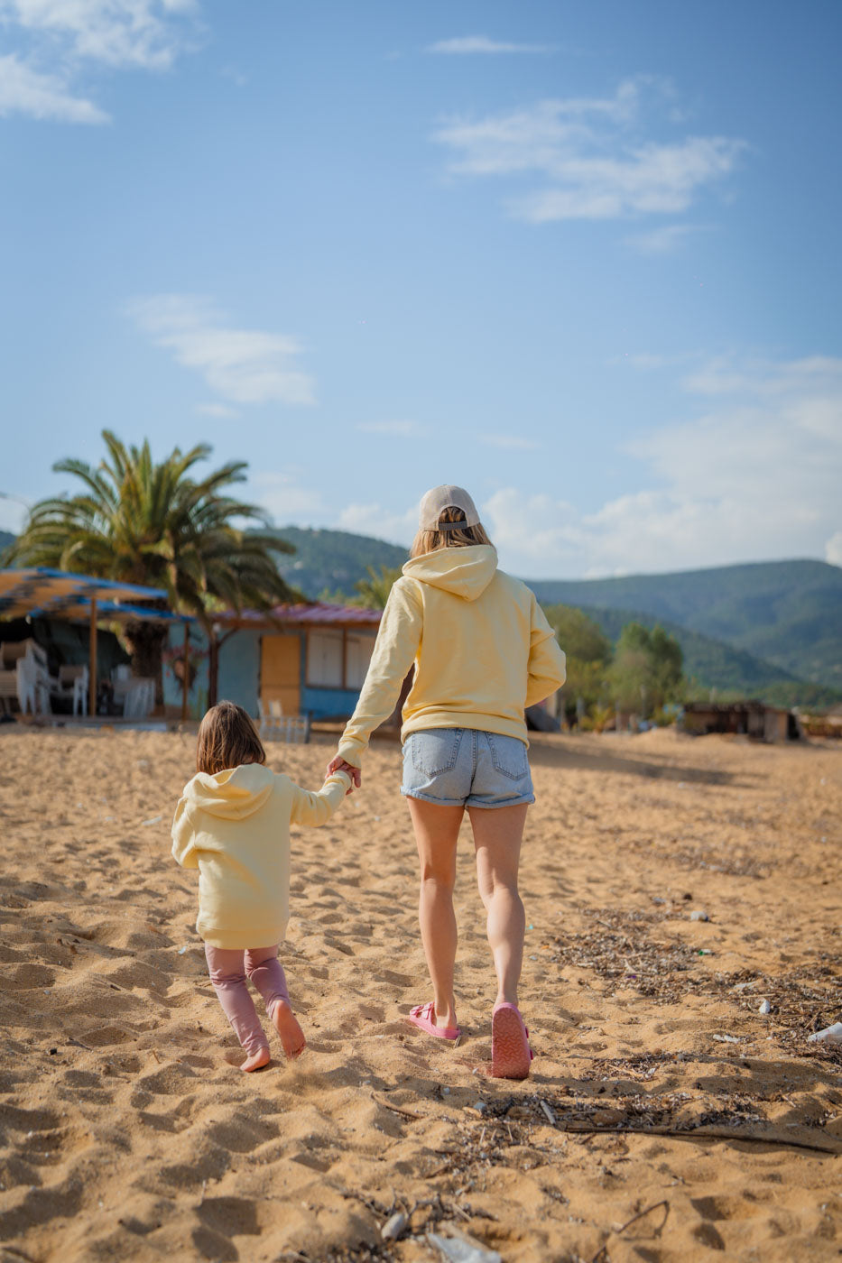 „Мама и Аз“ Child of Summer