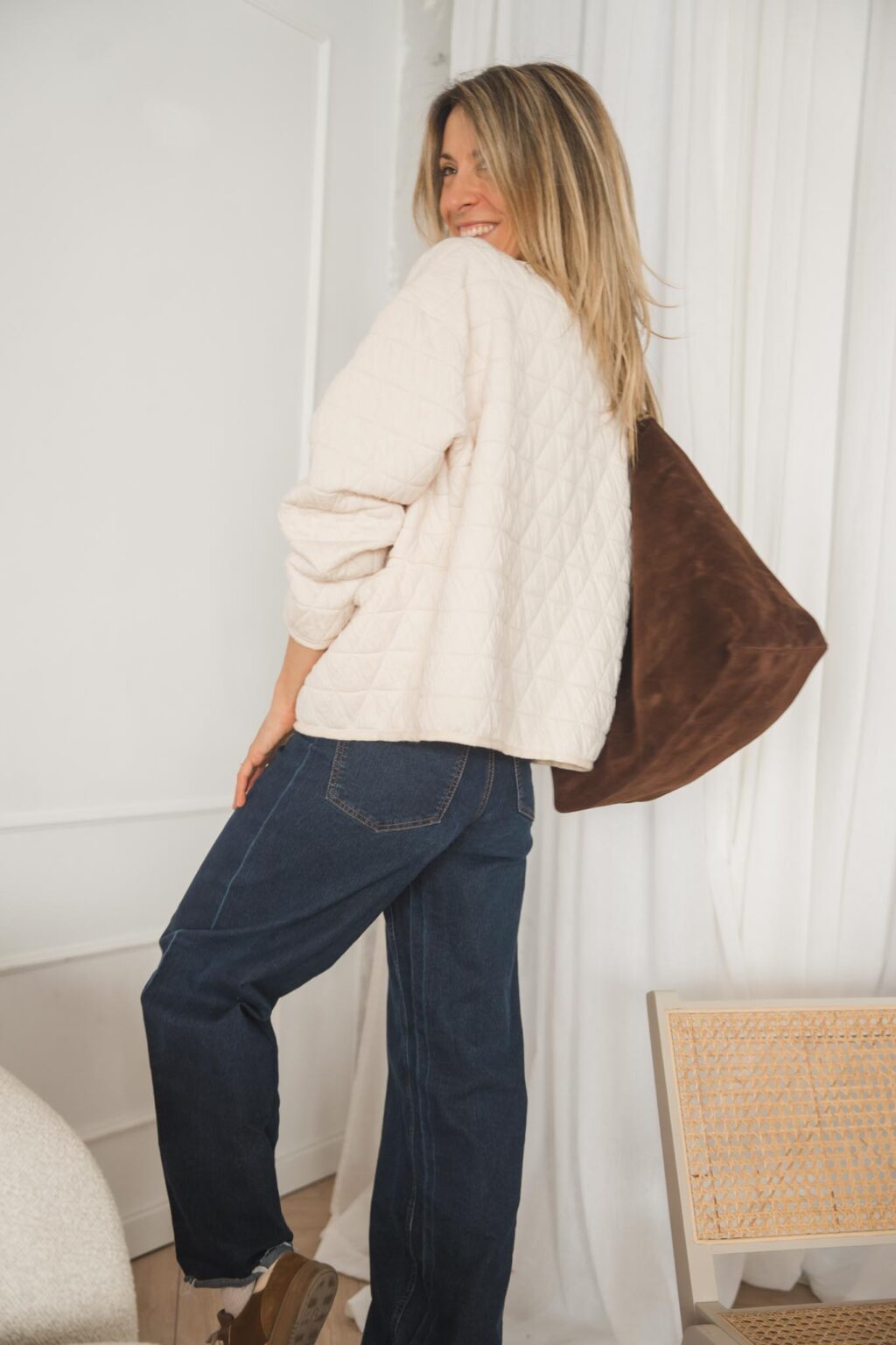 Капитониранo яке ECRU с джобове