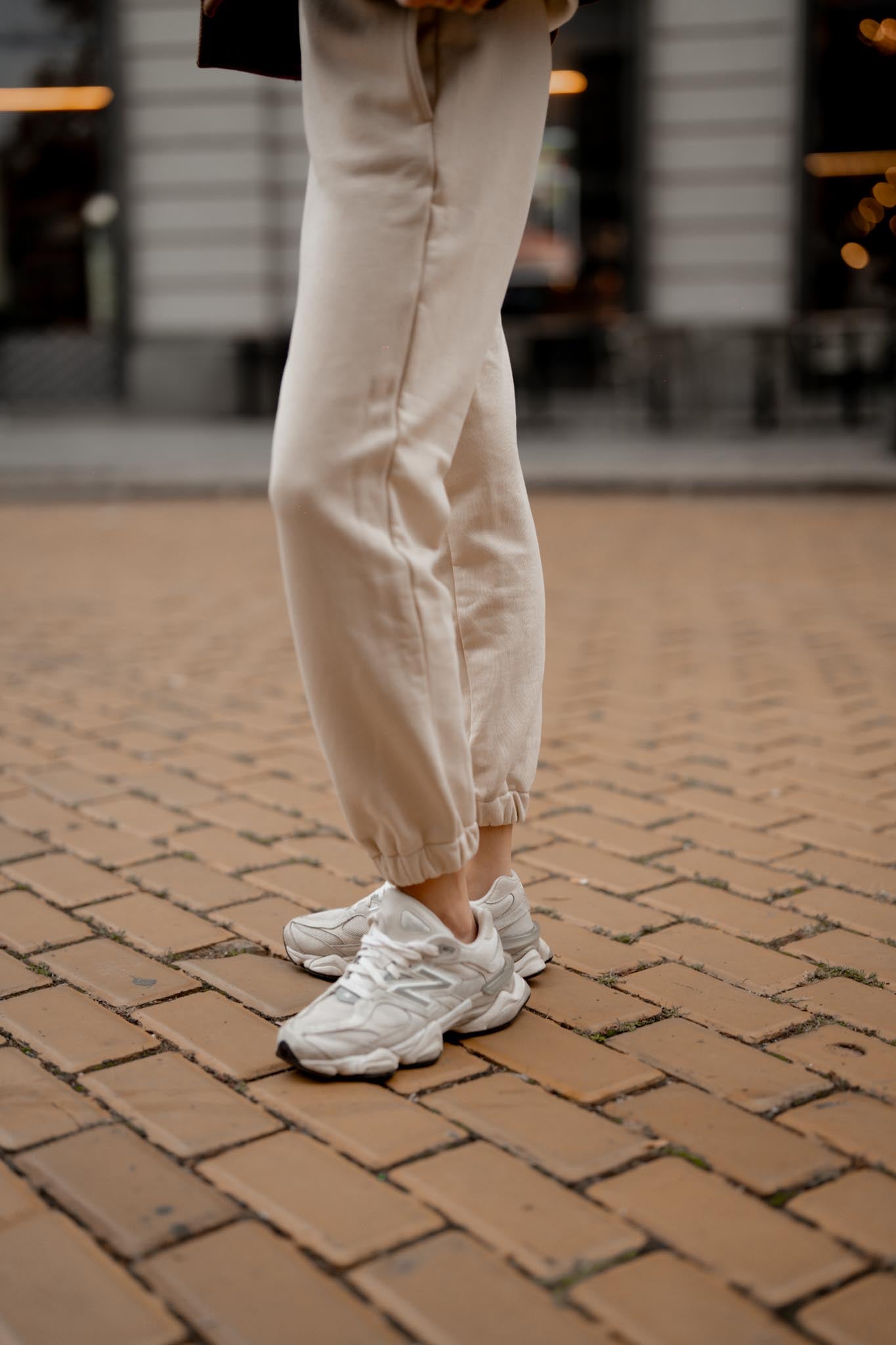 Бежов панталон SELF CARE с крачол с ластик