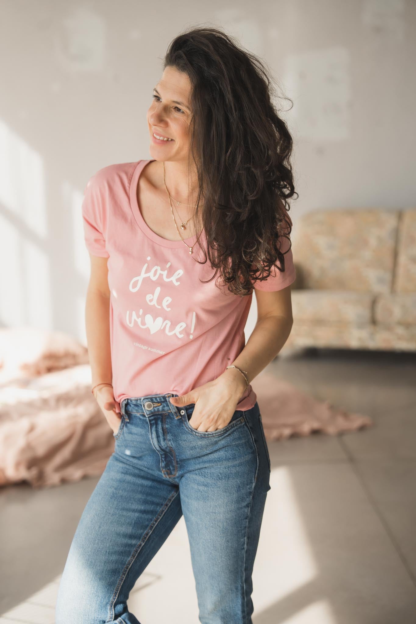 Розова тениска Joie de Vivre