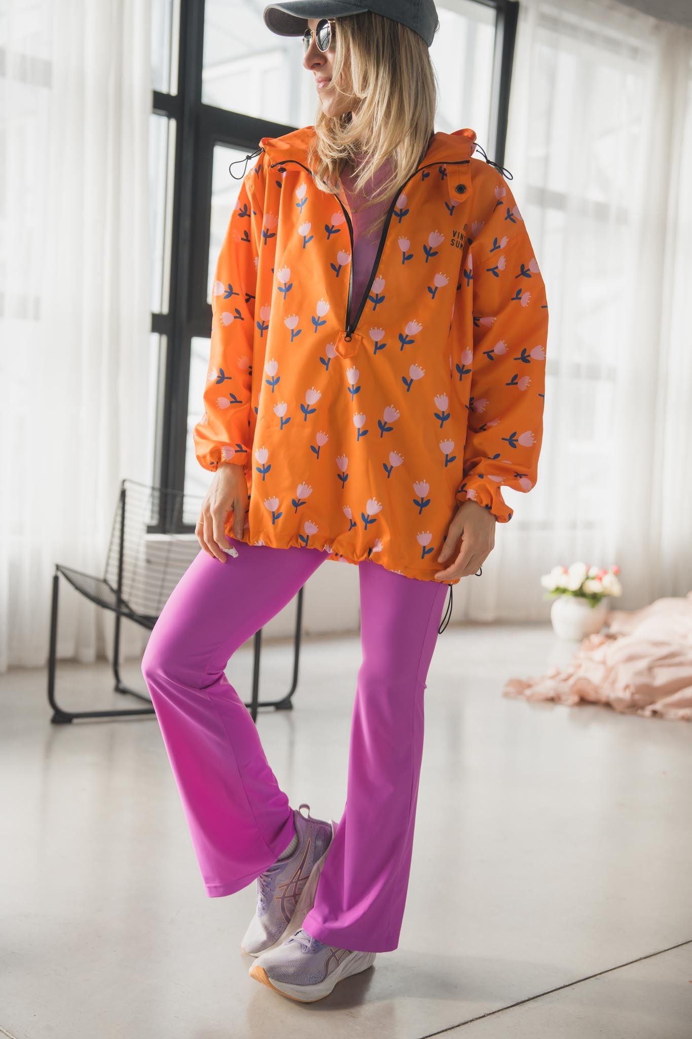 Оранжево яке “Tulip Bloom” с качулка