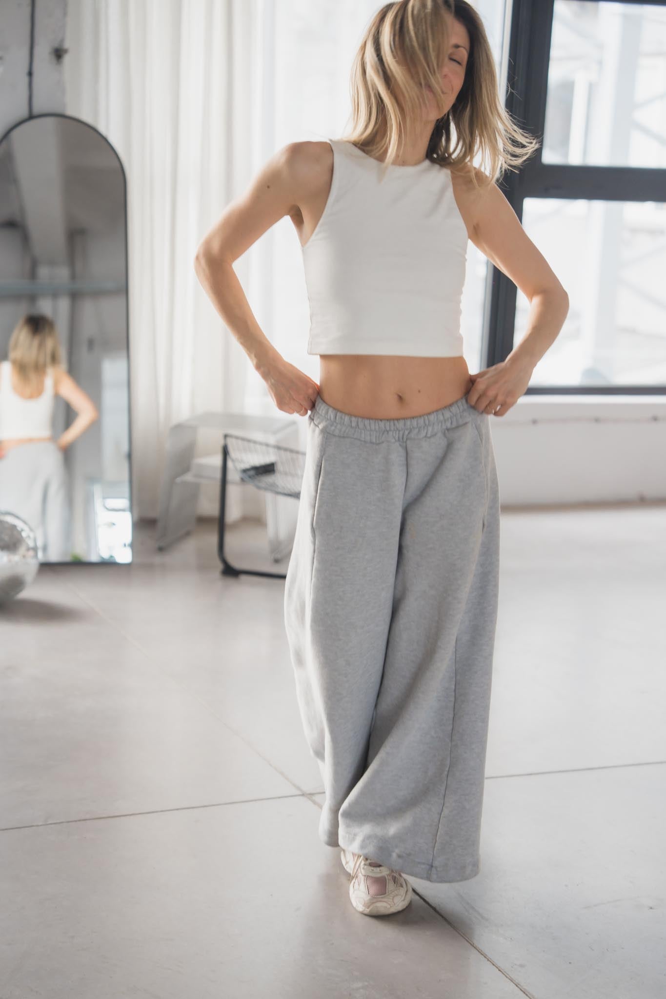 Pre-order: Минималистичен бял топ CLOUD DANCER