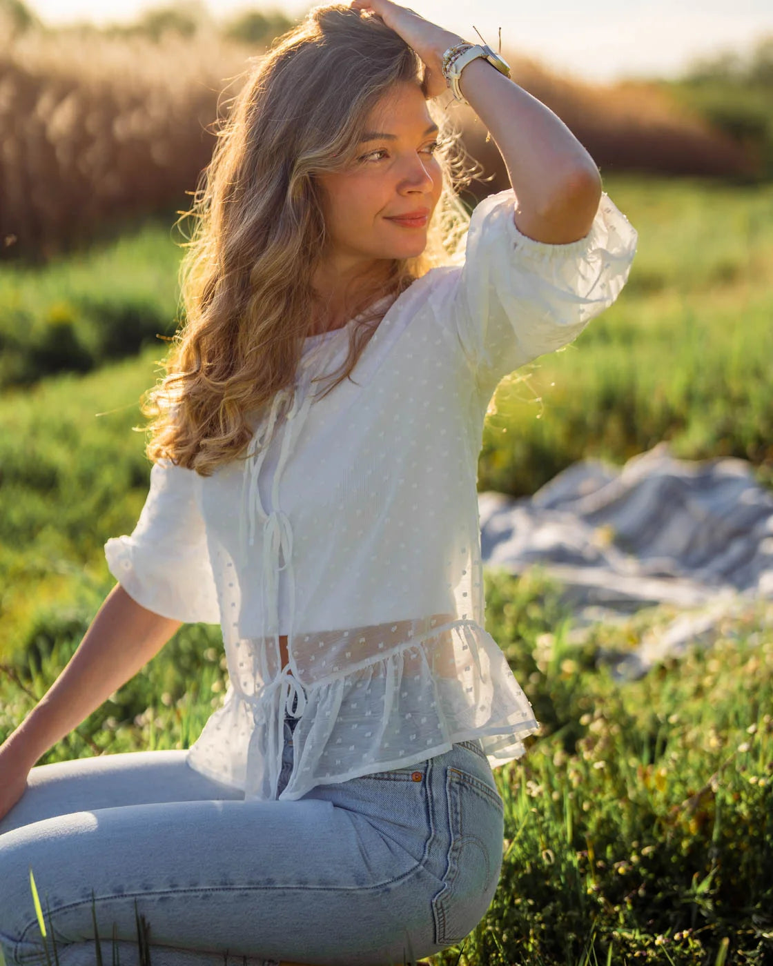 Бяла блуза с връзки RACHEL