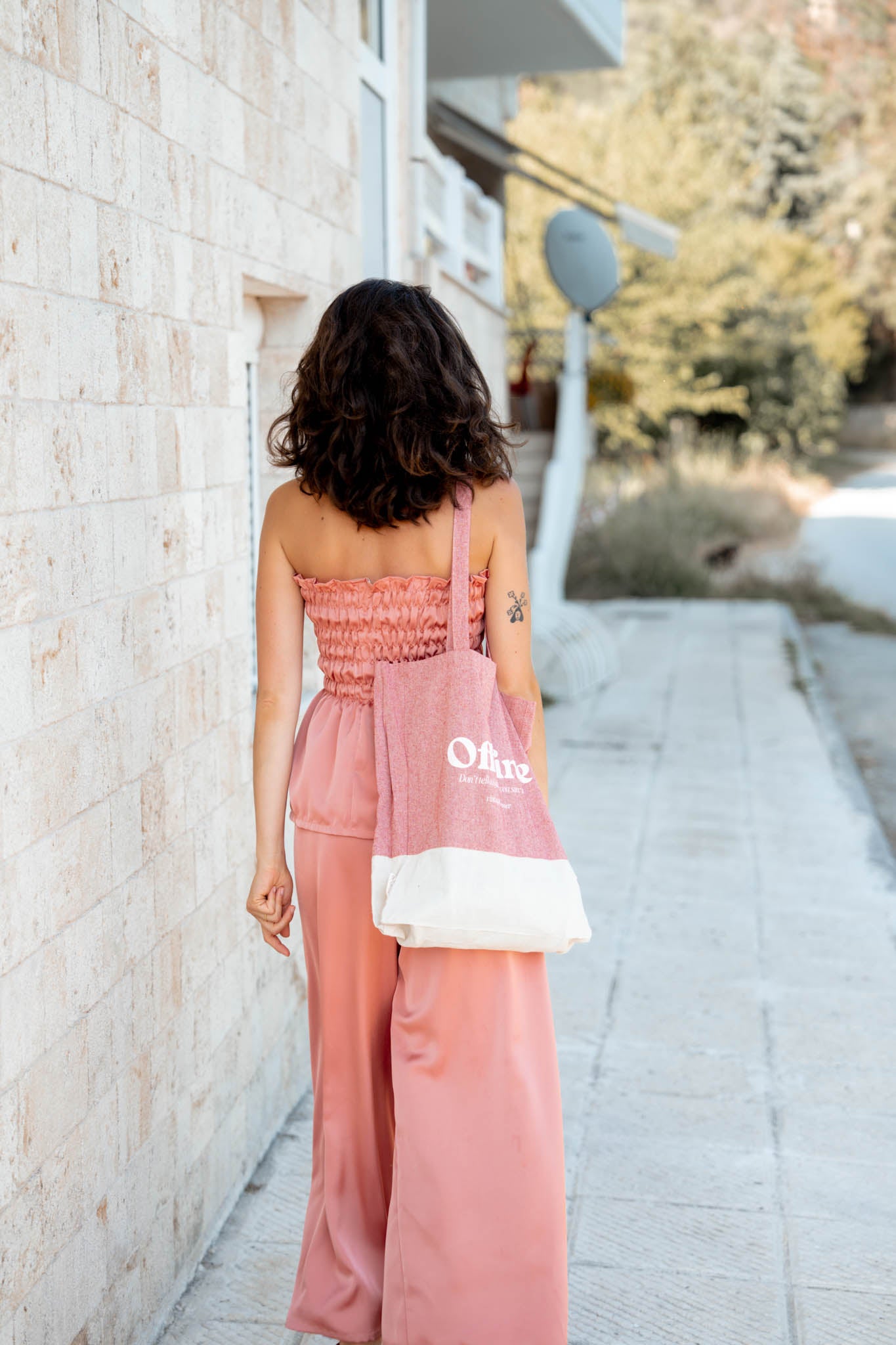 Розов сатенен комплект панталон и бюстие AURORA