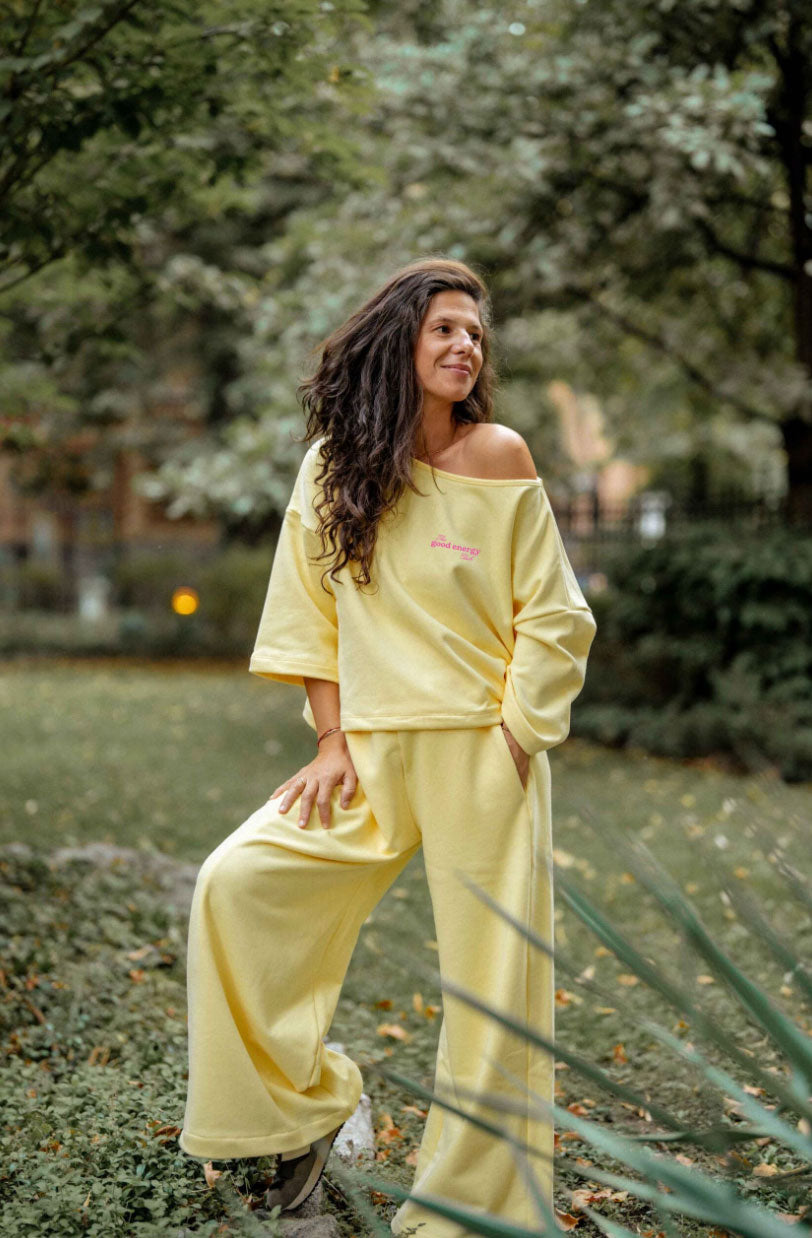 Жълт спортен панталон GOOD ENERGY