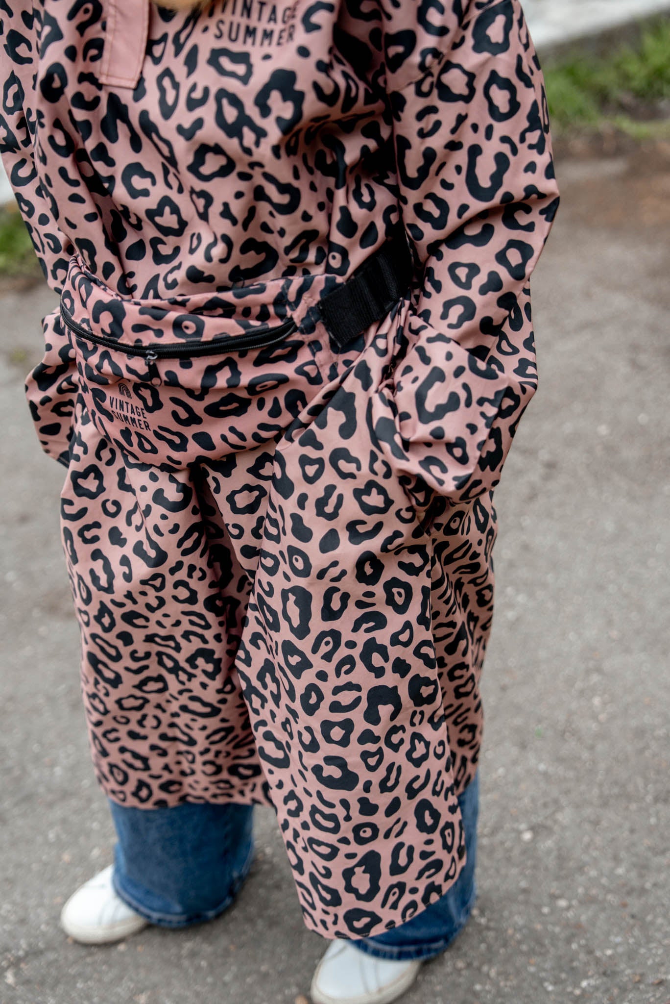 Детски дъждобран с леопардов принт