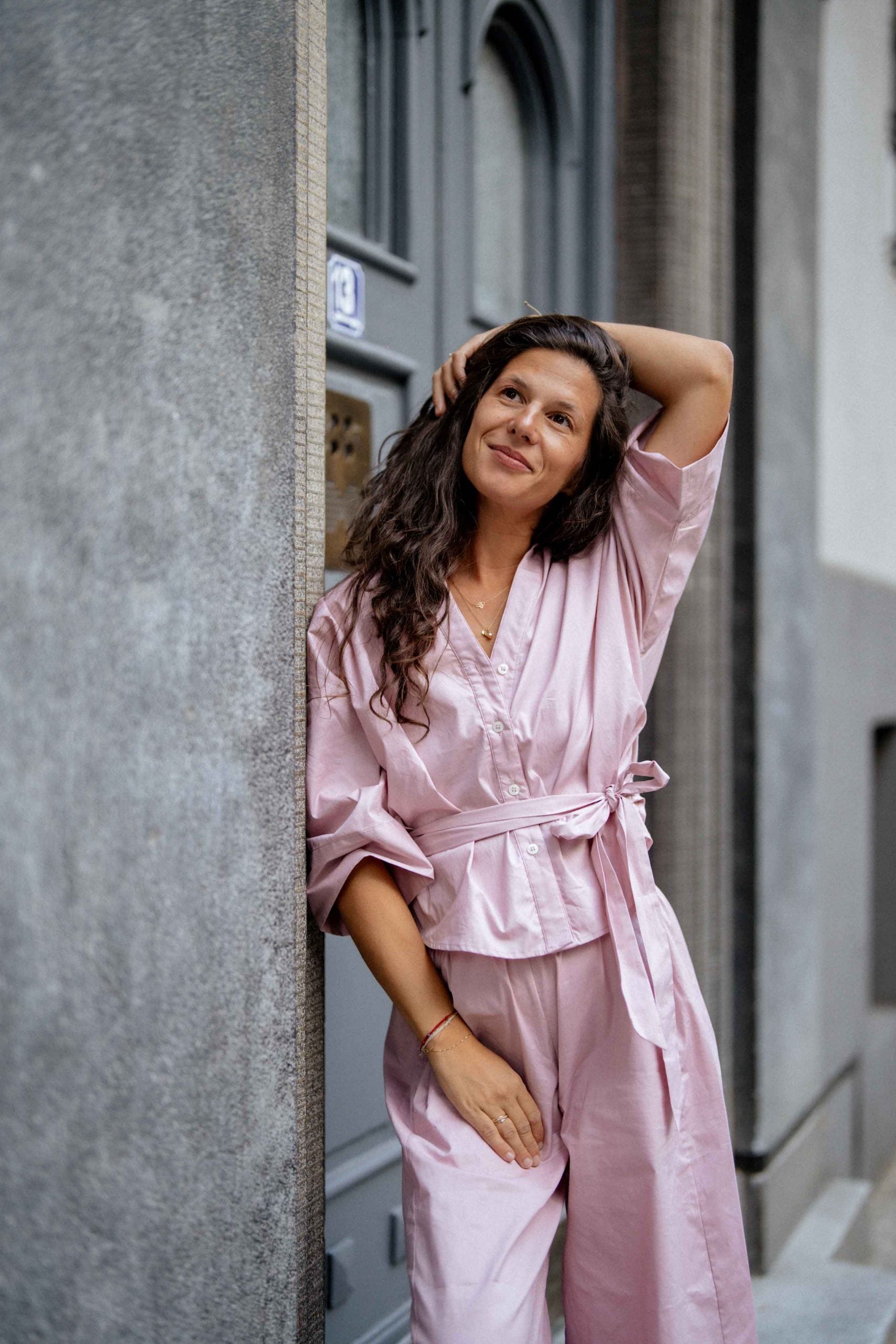 Розов комплект с панталон и риза RUBY