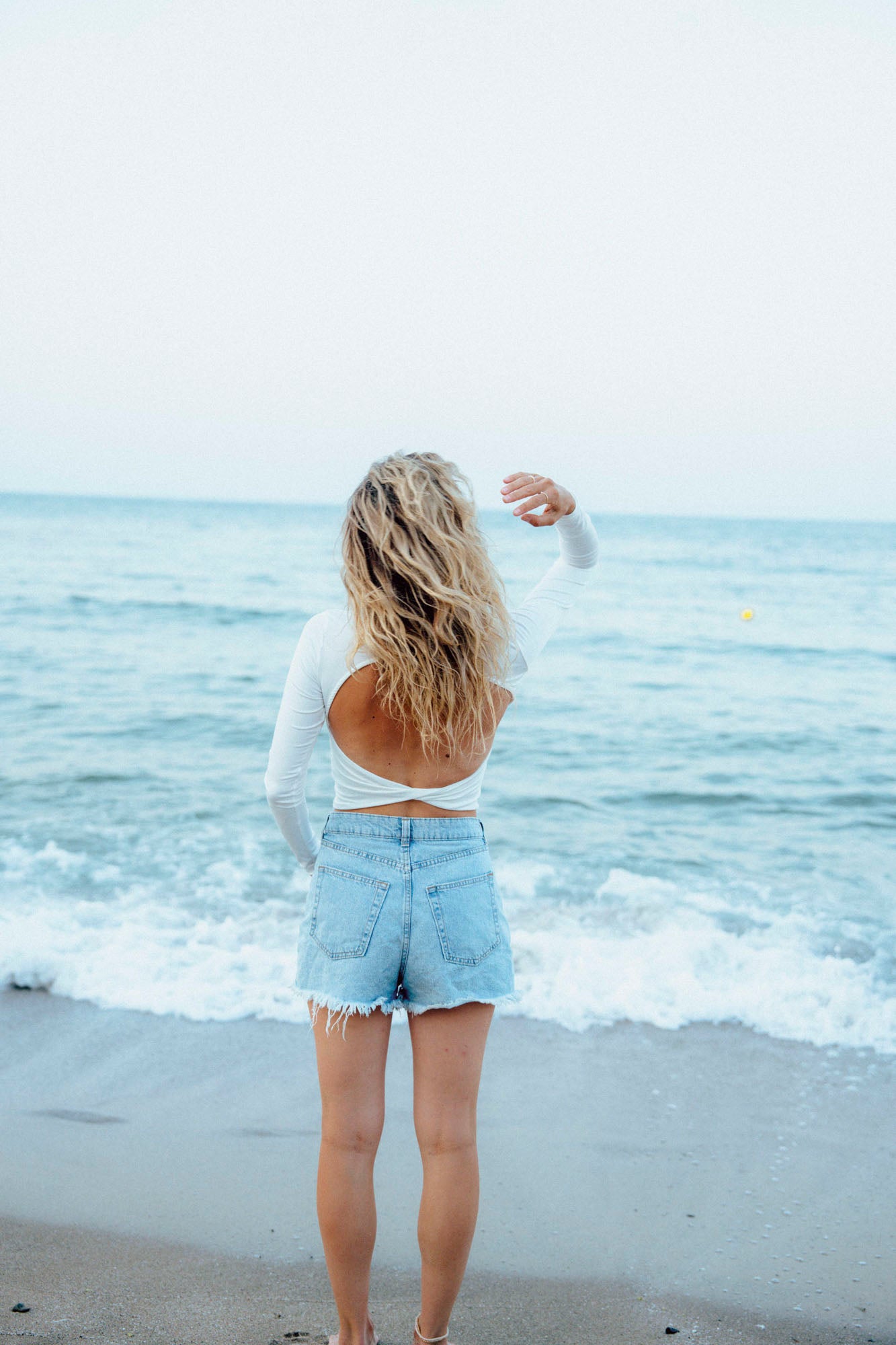 Бяла блуза с гол гръб Moonrise