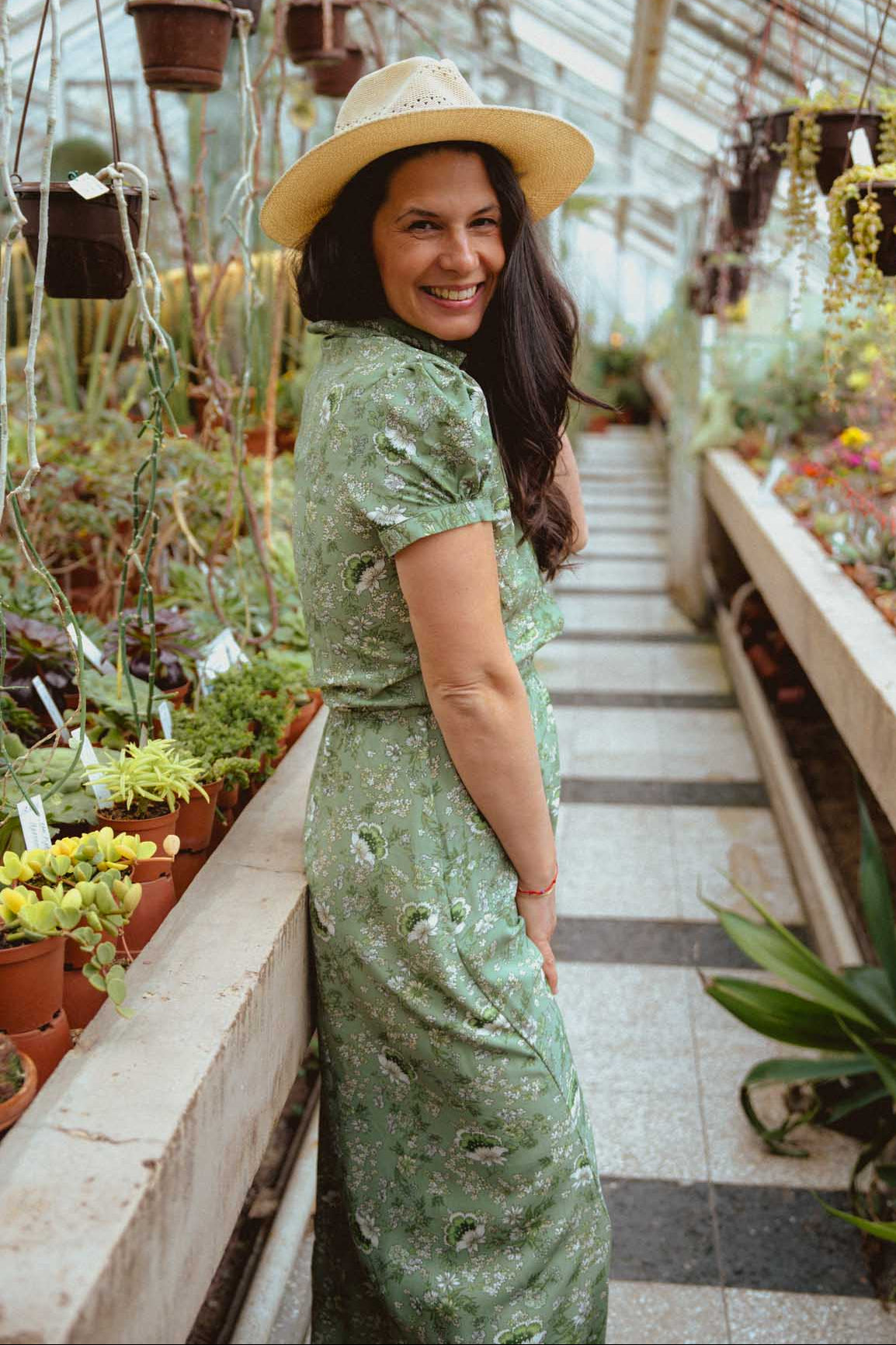 Дълга зелена рокля на цвeтя IRIS