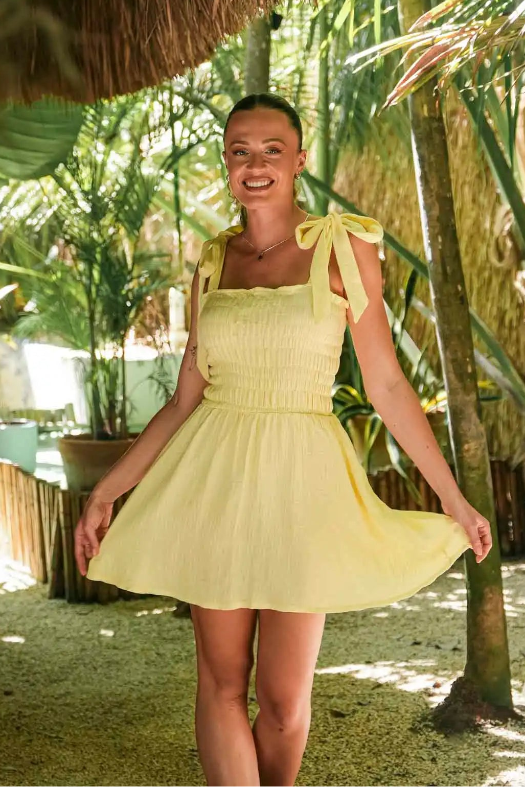 Kurzes Spitzenkleid ZITA aus Musselin