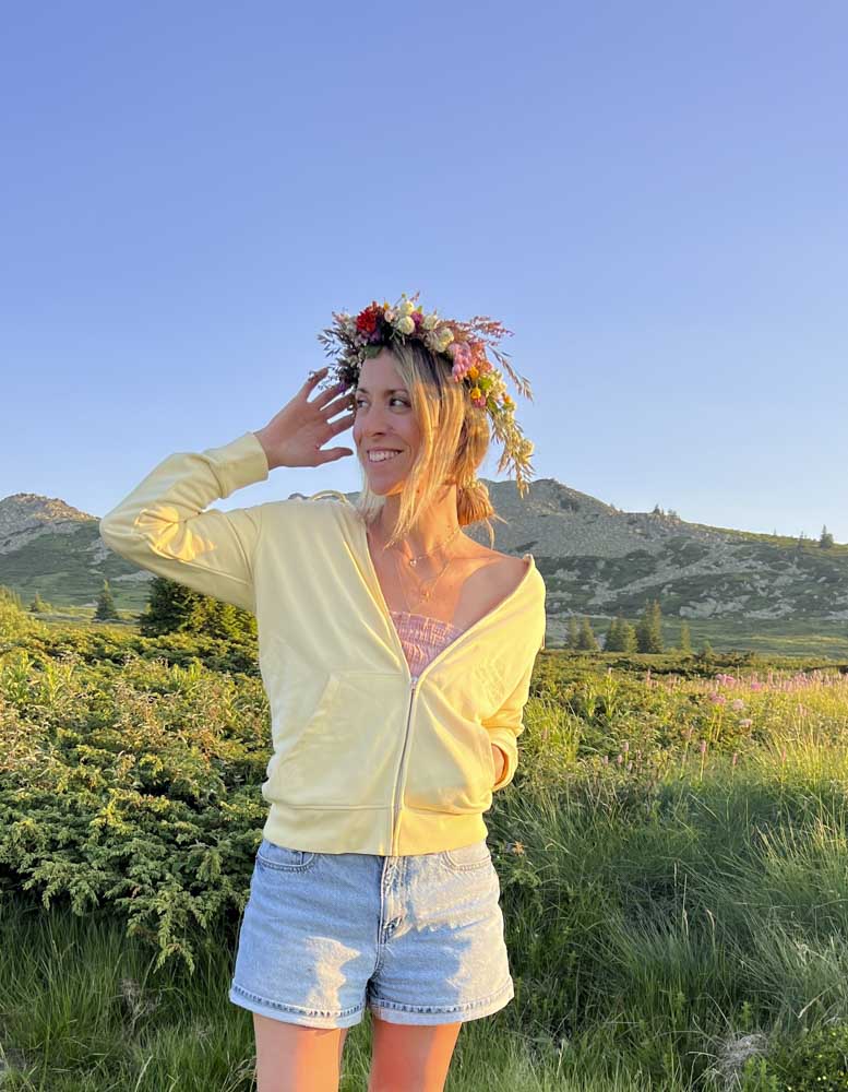 Светло жълт спортен суичър VINTAGE с цип