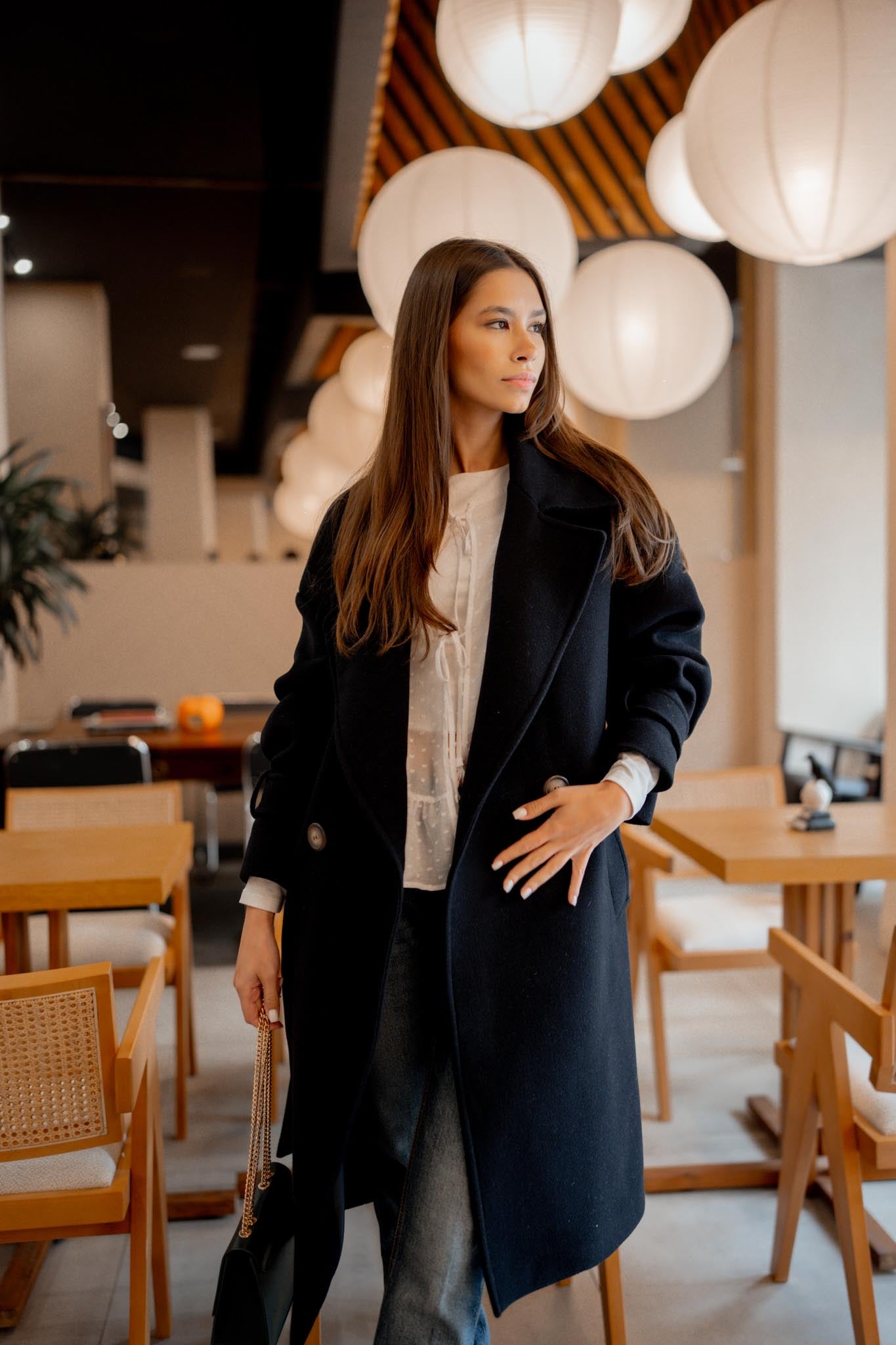 Бяла блуза с връзки RACHEL