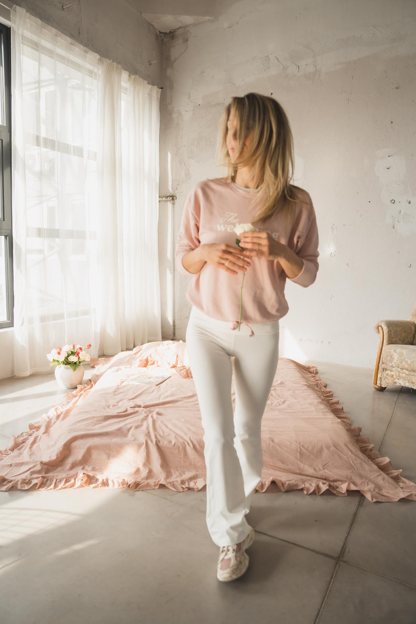 Pre-order: Клоширан йога клин CLOUD DANCER в бяло