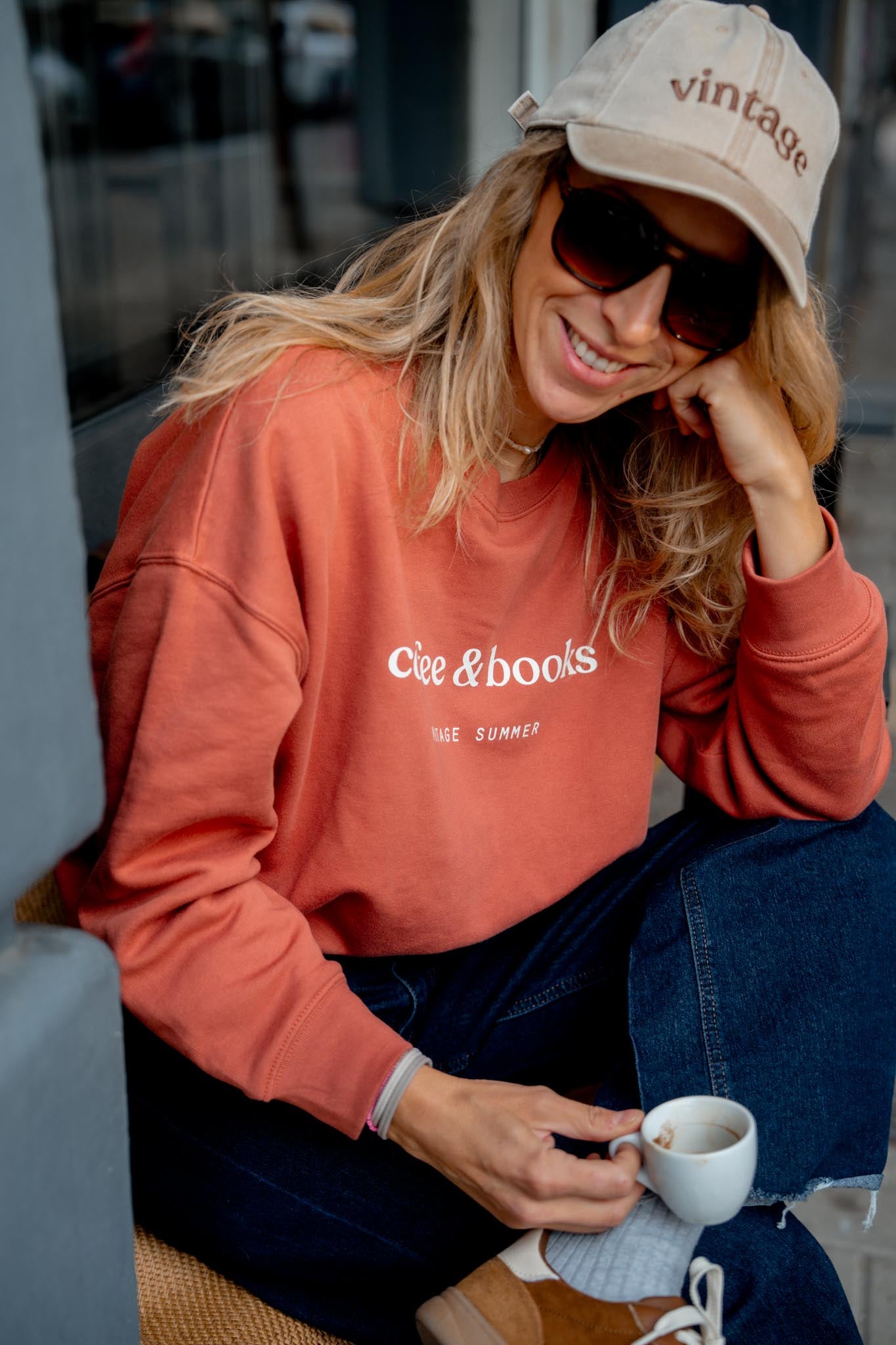 Керемидена блуза Coffee & Books