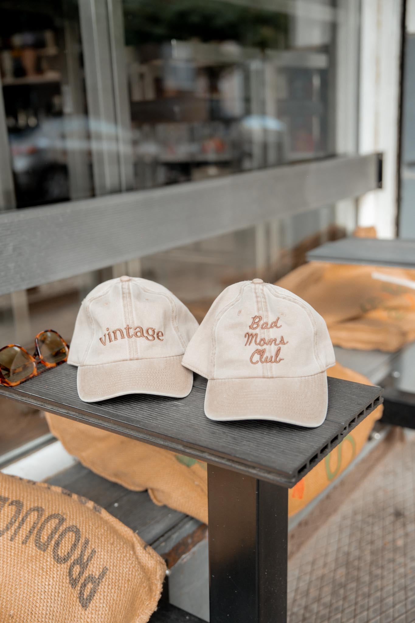 Шапка с козирка BAD MOMS CLUB