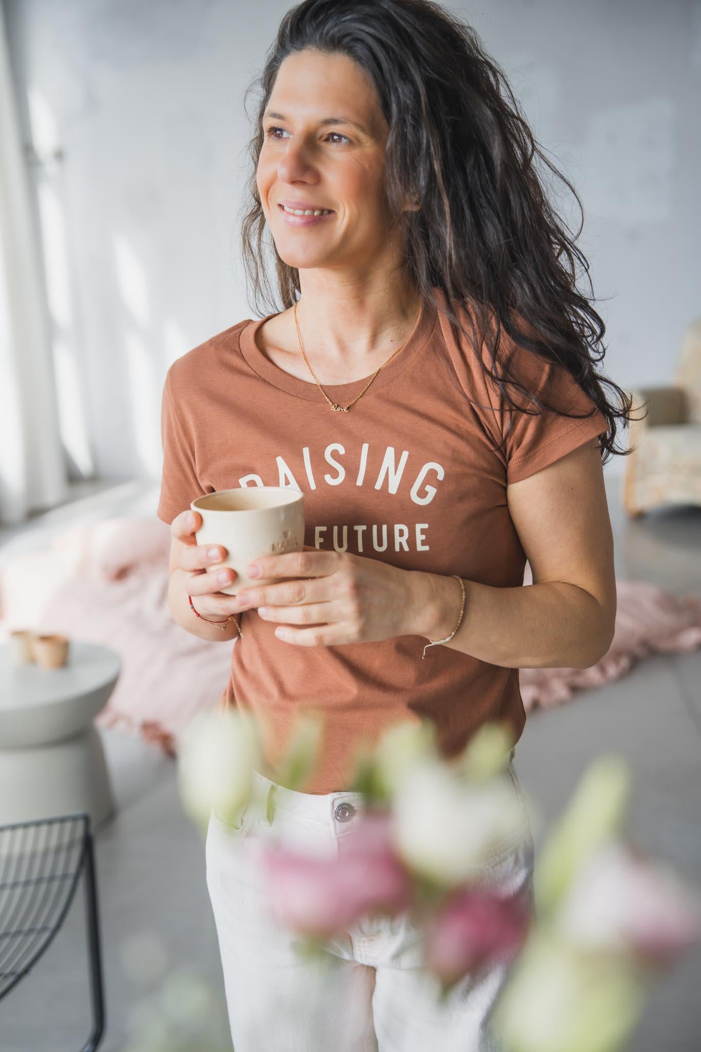 Подаръчната кутия “Raising the Future